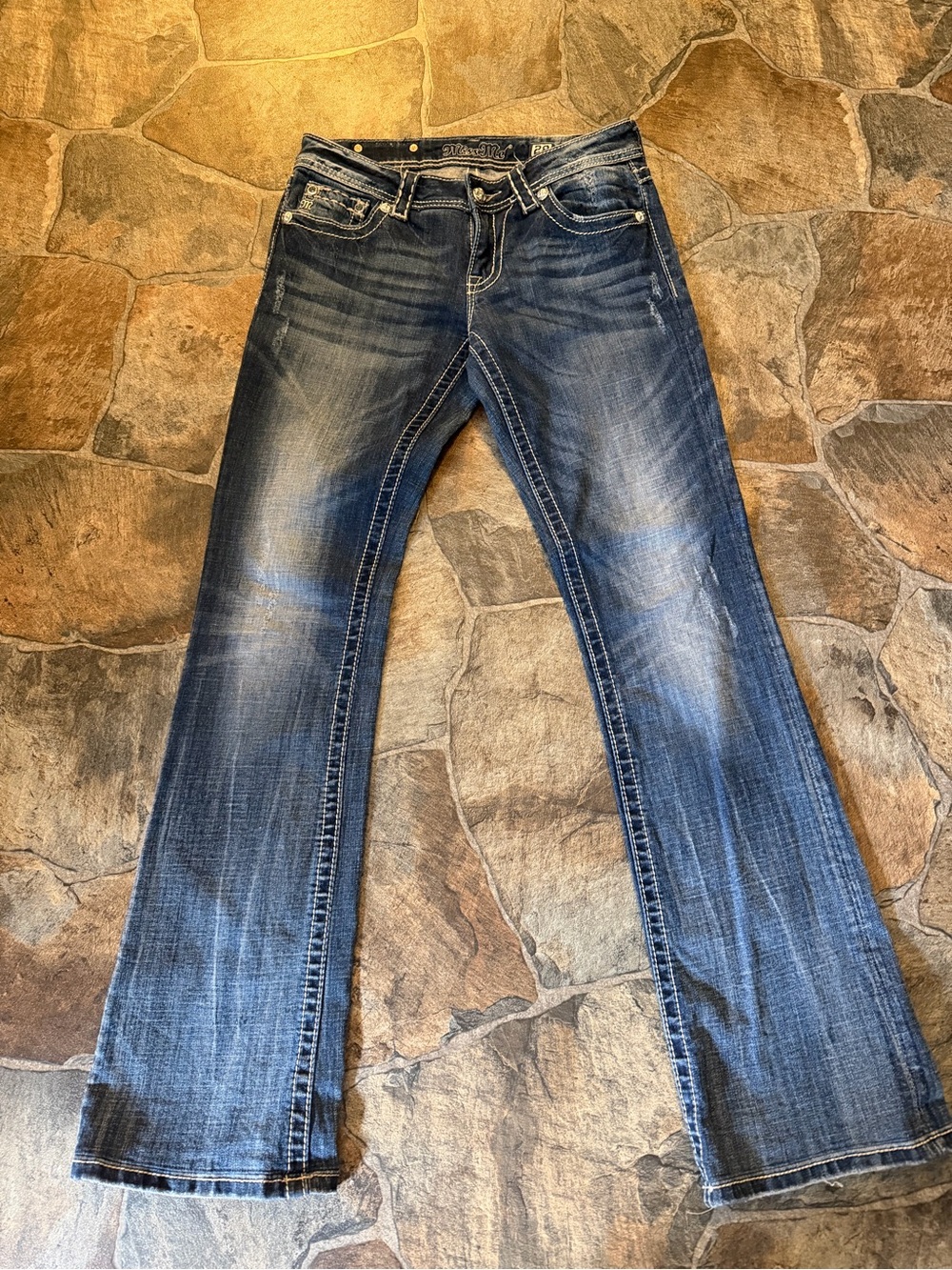 Miss Me Jeans Women’s Low Bootcut Stretch Denim Jeans(28x33)”Altered Read Descr